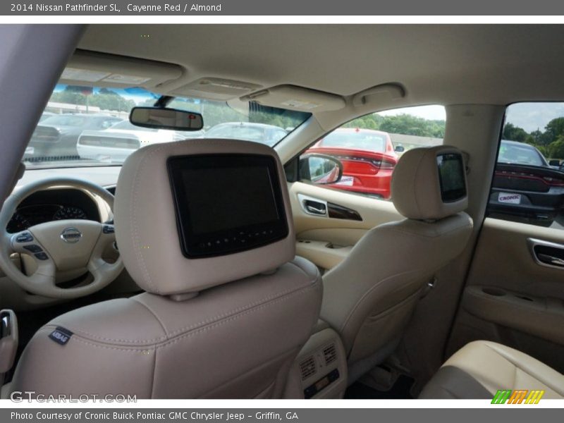 Cayenne Red / Almond 2014 Nissan Pathfinder SL