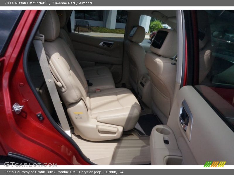 Cayenne Red / Almond 2014 Nissan Pathfinder SL