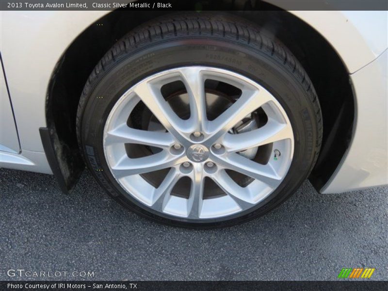 Classic Silver Metallic / Black 2013 Toyota Avalon Limited