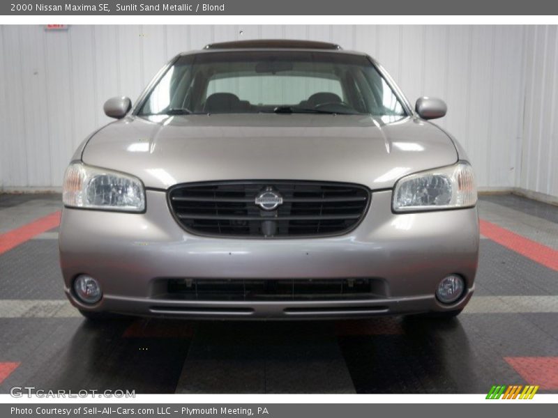 Sunlit Sand Metallic / Blond 2000 Nissan Maxima SE