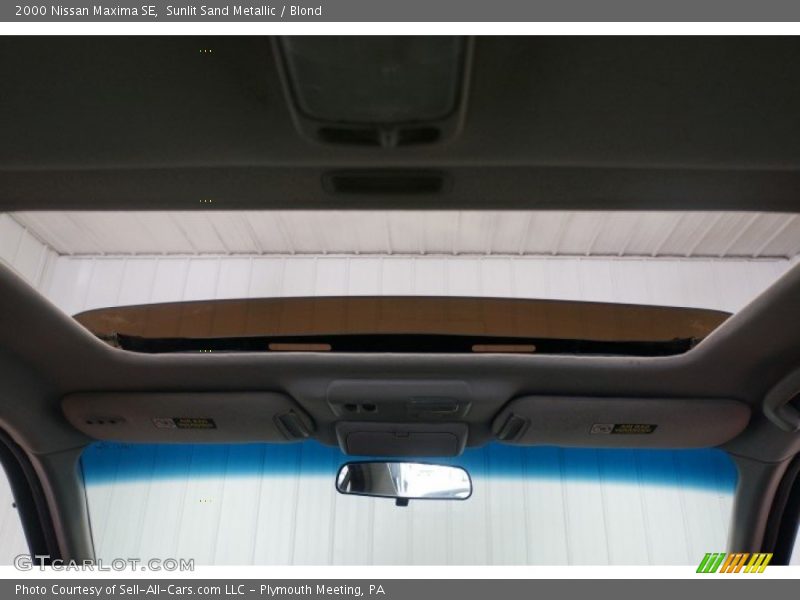 Sunlit Sand Metallic / Blond 2000 Nissan Maxima SE