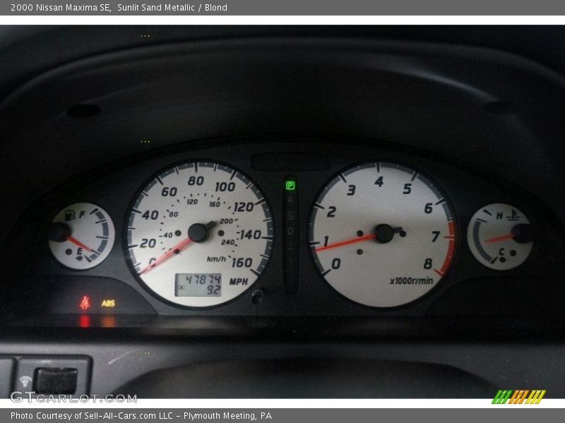 Sunlit Sand Metallic / Blond 2000 Nissan Maxima SE