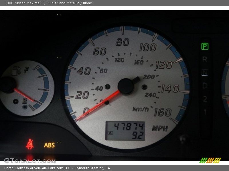 Sunlit Sand Metallic / Blond 2000 Nissan Maxima SE