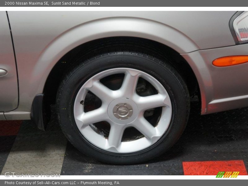 Sunlit Sand Metallic / Blond 2000 Nissan Maxima SE