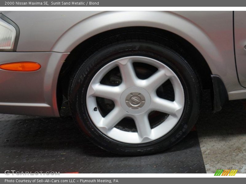 Sunlit Sand Metallic / Blond 2000 Nissan Maxima SE