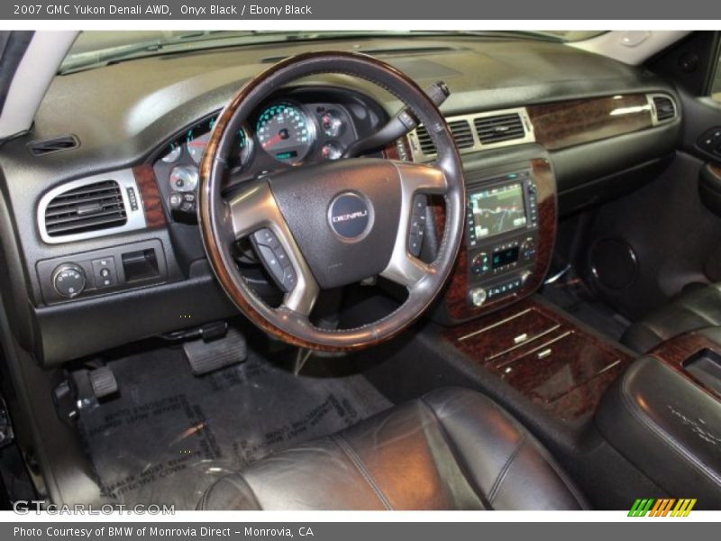 Onyx Black / Ebony Black 2007 GMC Yukon Denali AWD