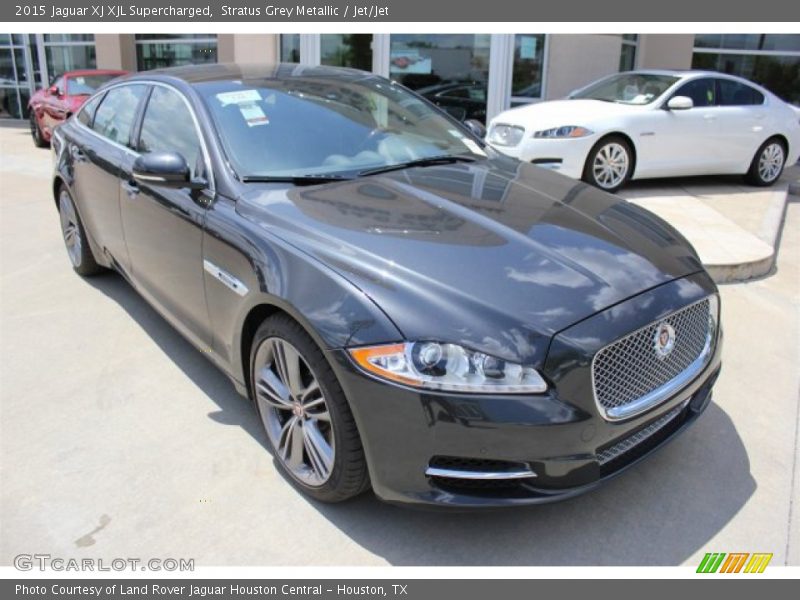 Front 3/4 View of 2015 XJ XJL Supercharged