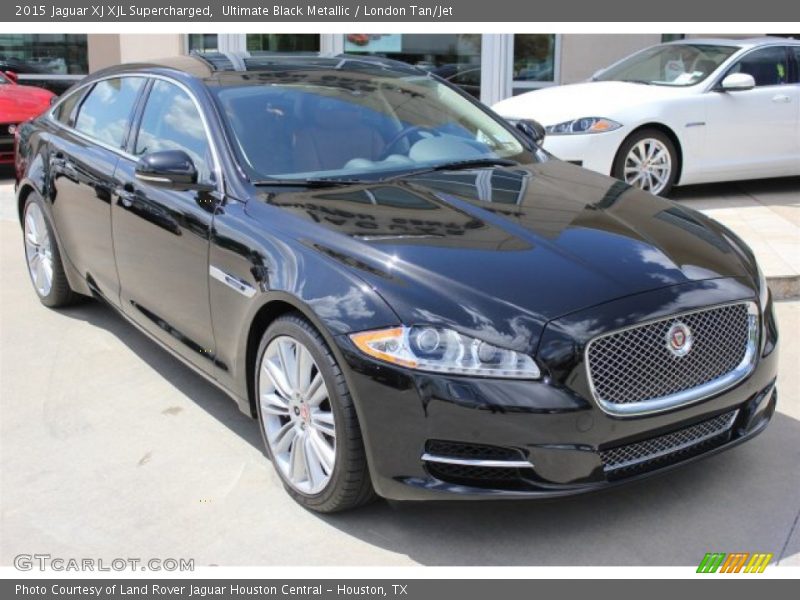 Front 3/4 View of 2015 XJ XJL Supercharged