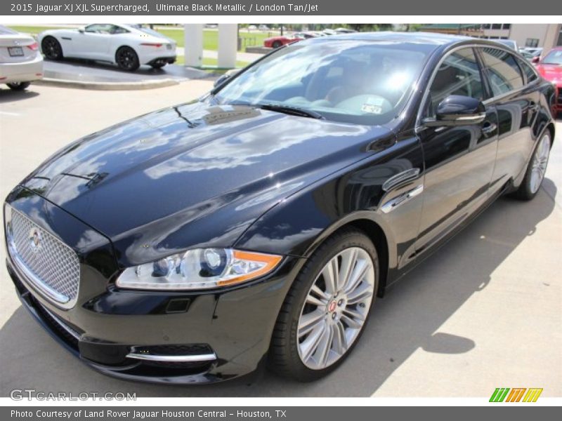 Front 3/4 View of 2015 XJ XJL Supercharged