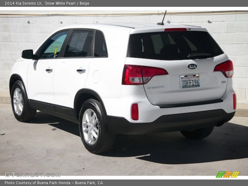 Snow White Pearl / Beige 2014 Kia Sorento LX