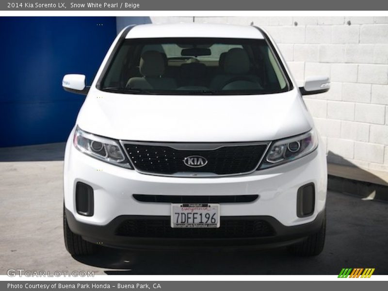 Snow White Pearl / Beige 2014 Kia Sorento LX