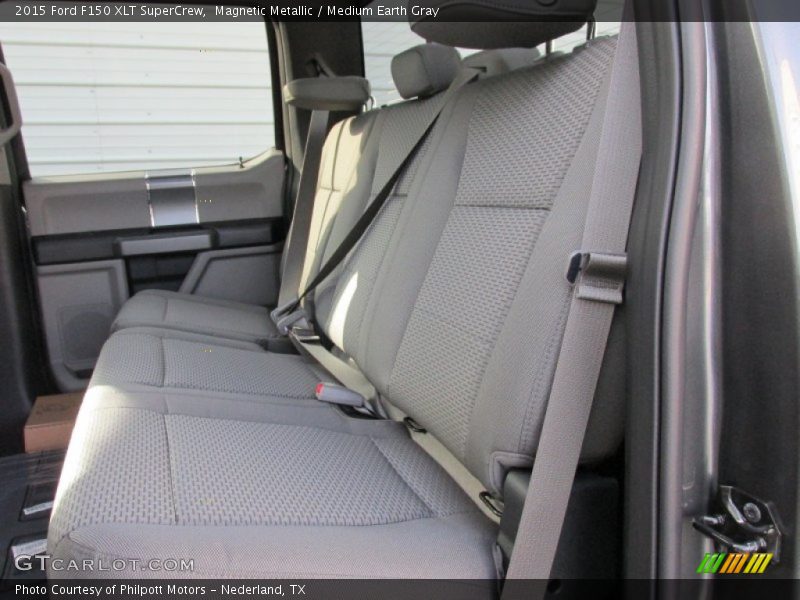 Magnetic Metallic / Medium Earth Gray 2015 Ford F150 XLT SuperCrew