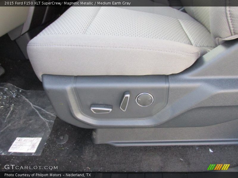 Magnetic Metallic / Medium Earth Gray 2015 Ford F150 XLT SuperCrew