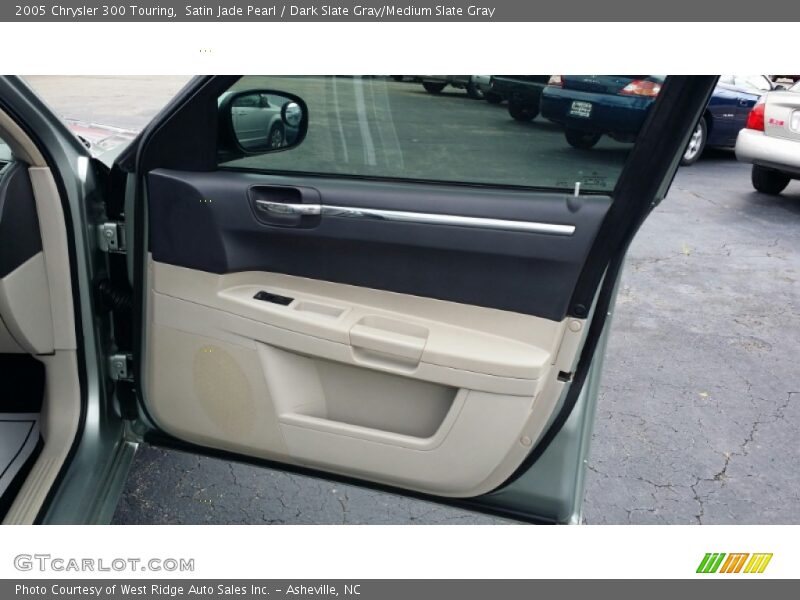 Satin Jade Pearl / Dark Slate Gray/Medium Slate Gray 2005 Chrysler 300 Touring