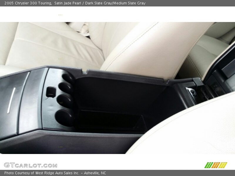 Satin Jade Pearl / Dark Slate Gray/Medium Slate Gray 2005 Chrysler 300 Touring