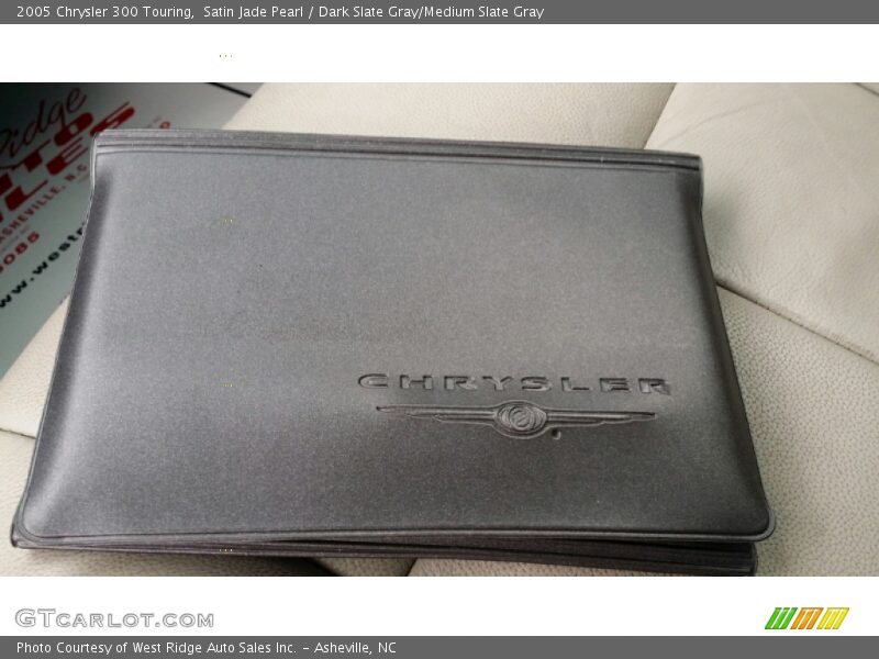 Satin Jade Pearl / Dark Slate Gray/Medium Slate Gray 2005 Chrysler 300 Touring