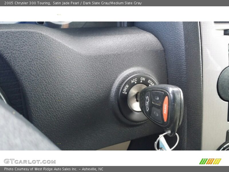 Satin Jade Pearl / Dark Slate Gray/Medium Slate Gray 2005 Chrysler 300 Touring