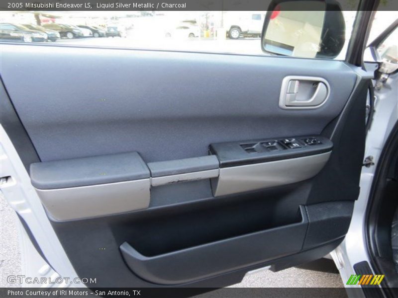 Liquid Silver Metallic / Charcoal 2005 Mitsubishi Endeavor LS