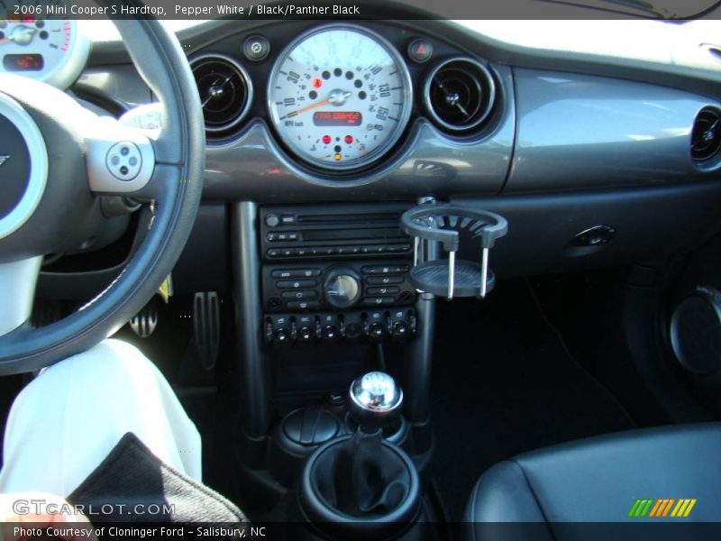 Pepper White / Black/Panther Black 2006 Mini Cooper S Hardtop