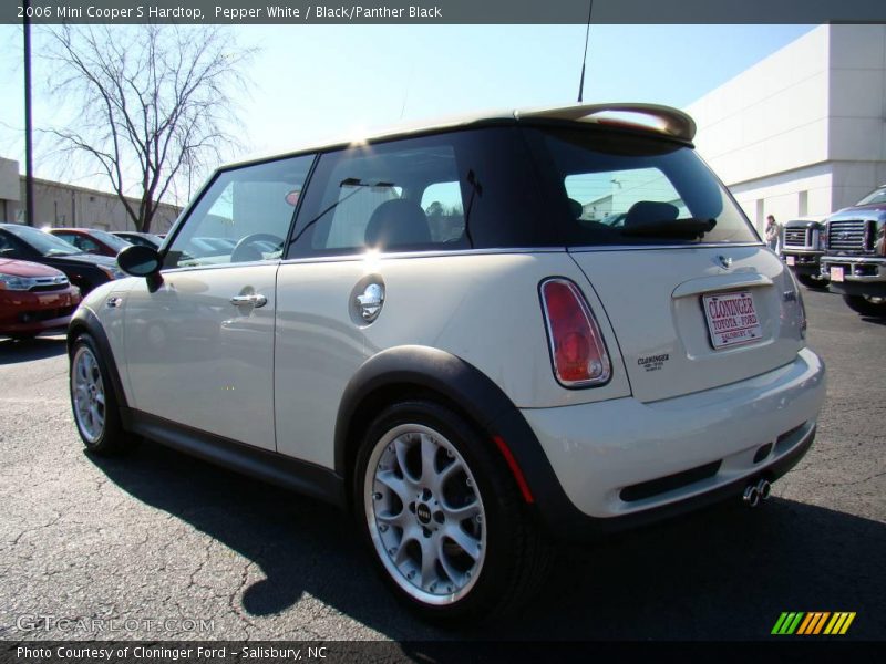 Pepper White / Black/Panther Black 2006 Mini Cooper S Hardtop