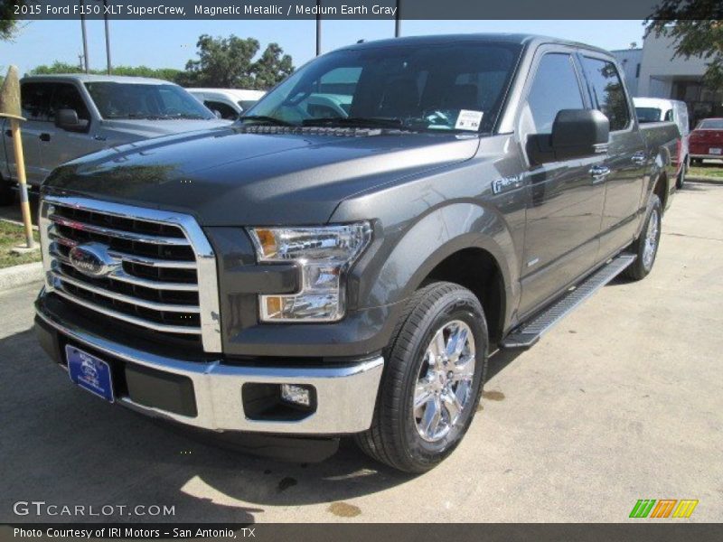 Magnetic Metallic / Medium Earth Gray 2015 Ford F150 XLT SuperCrew