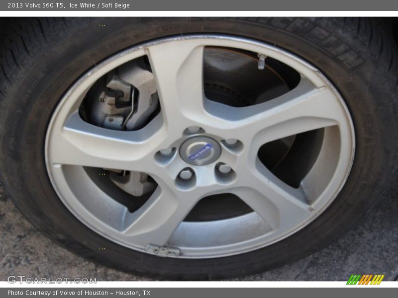 Ice White / Soft Beige 2013 Volvo S60 T5