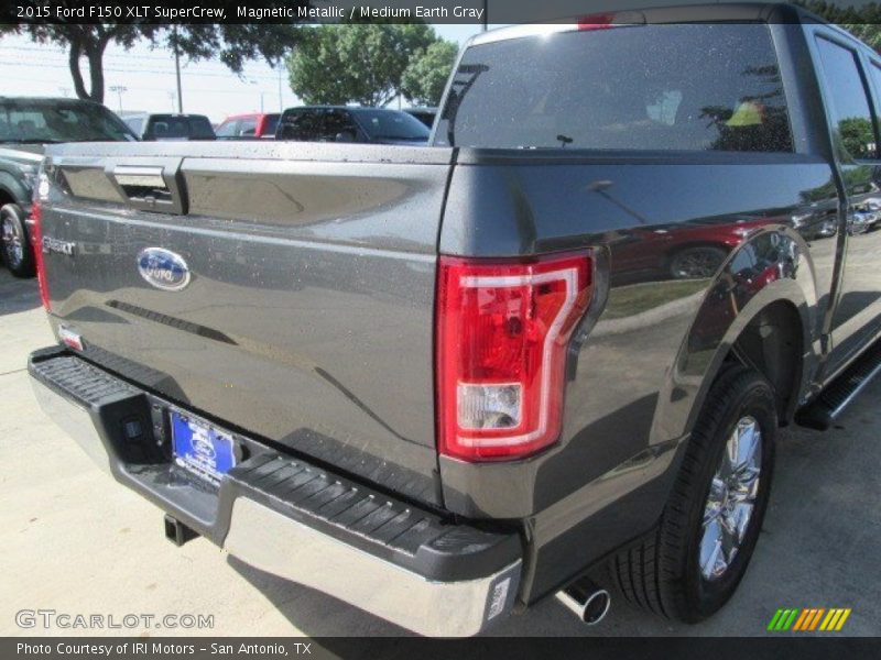 Magnetic Metallic / Medium Earth Gray 2015 Ford F150 XLT SuperCrew
