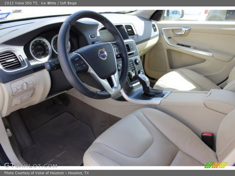 Ice White / Soft Beige 2013 Volvo S60 T5