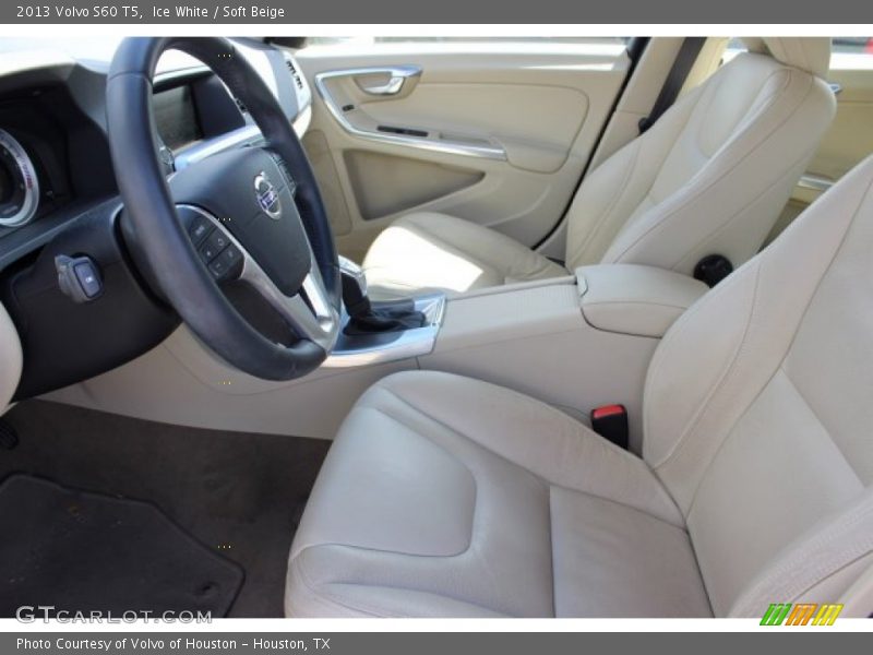Ice White / Soft Beige 2013 Volvo S60 T5