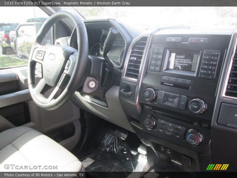 Magnetic Metallic / Medium Earth Gray 2015 Ford F150 XLT SuperCrew