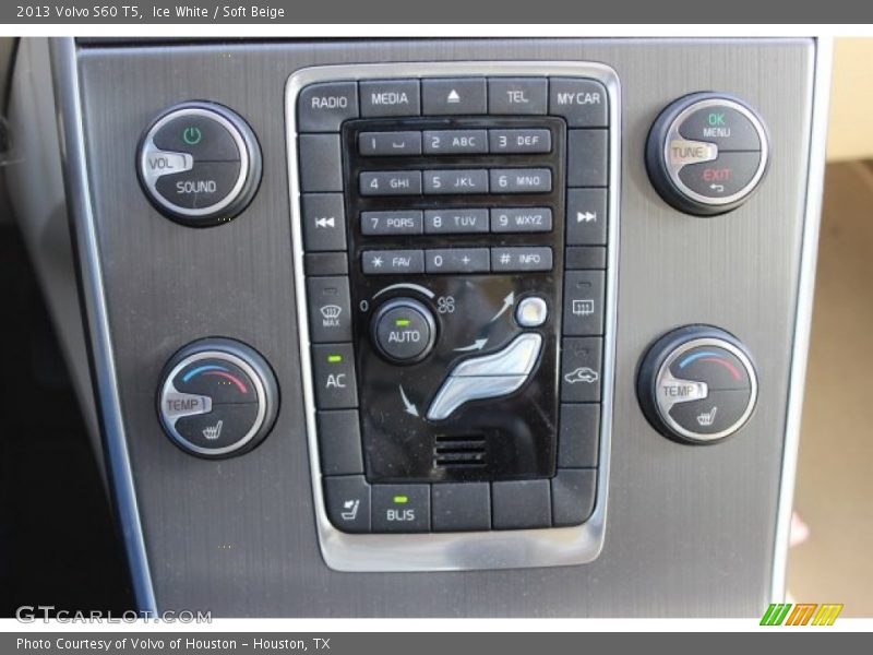 Ice White / Soft Beige 2013 Volvo S60 T5