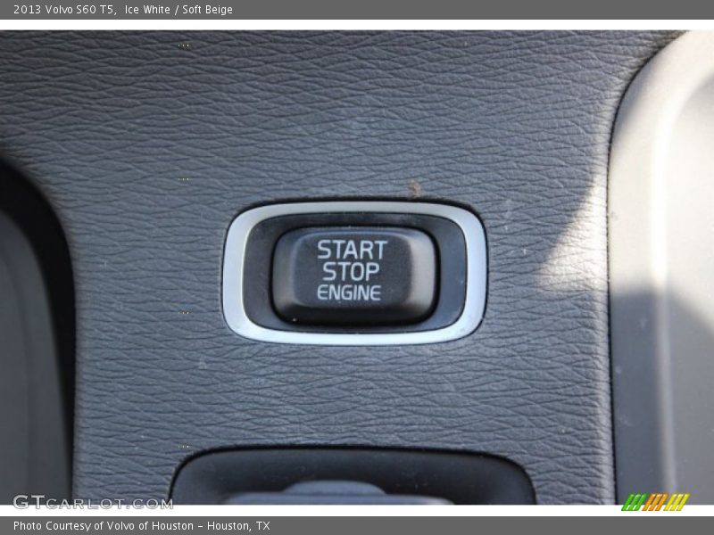 Ice White / Soft Beige 2013 Volvo S60 T5