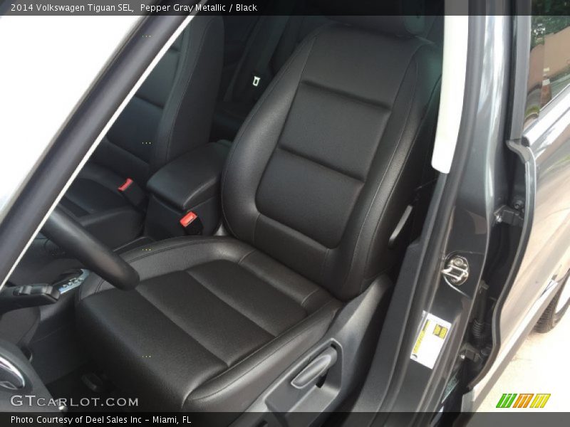 Pepper Gray Metallic / Black 2014 Volkswagen Tiguan SEL