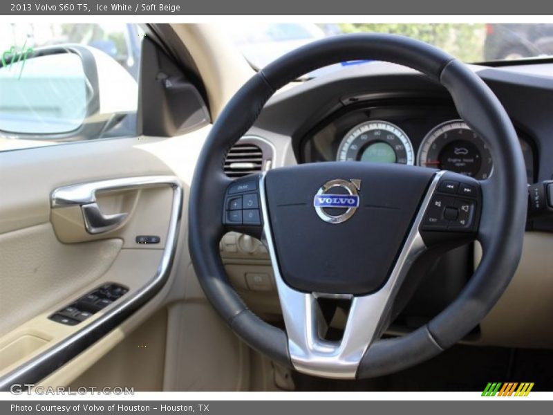 Ice White / Soft Beige 2013 Volvo S60 T5