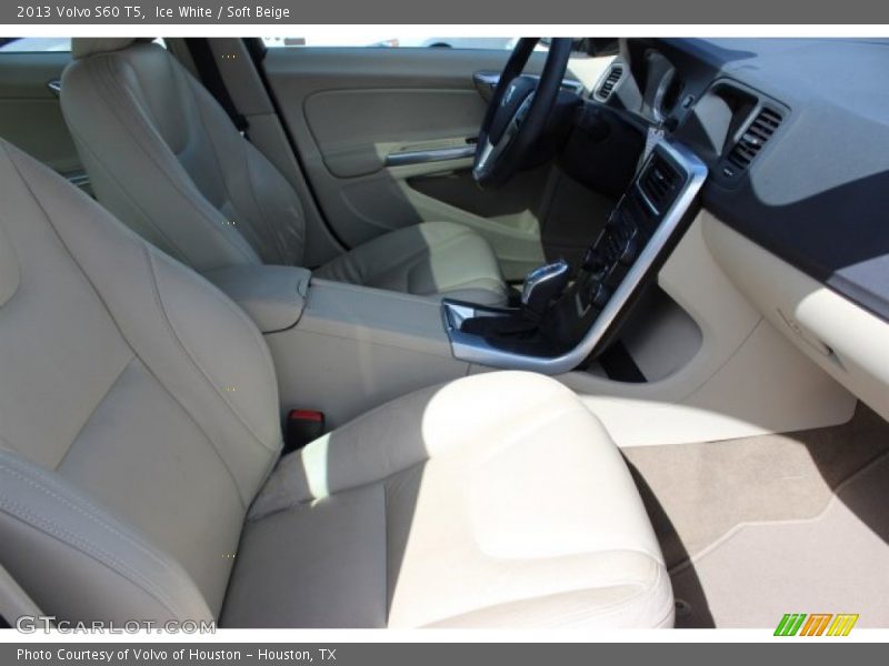 Ice White / Soft Beige 2013 Volvo S60 T5