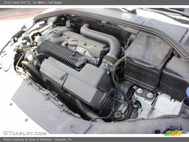 Ice White / Soft Beige 2013 Volvo S60 T5
