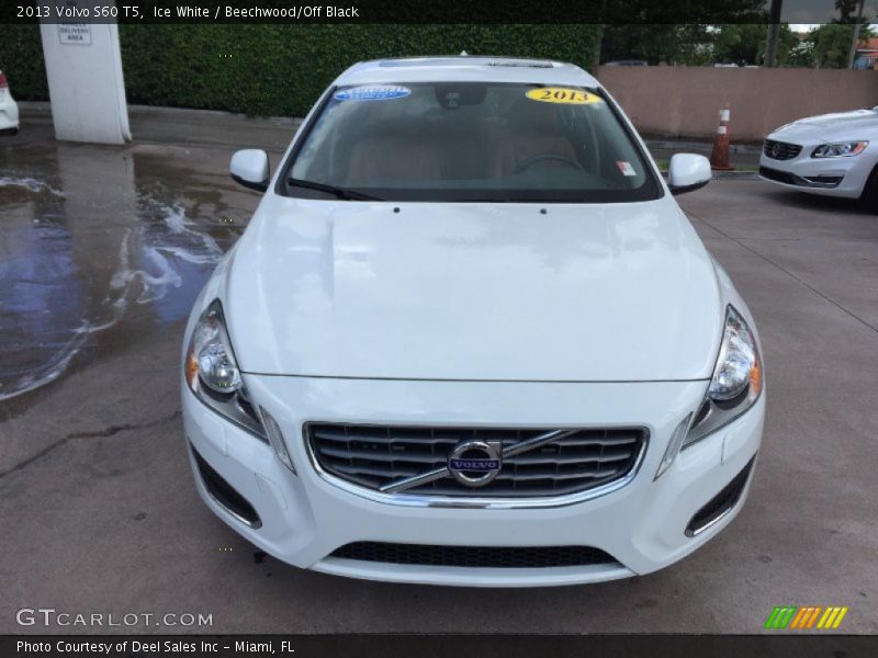 Ice White / Beechwood/Off Black 2013 Volvo S60 T5