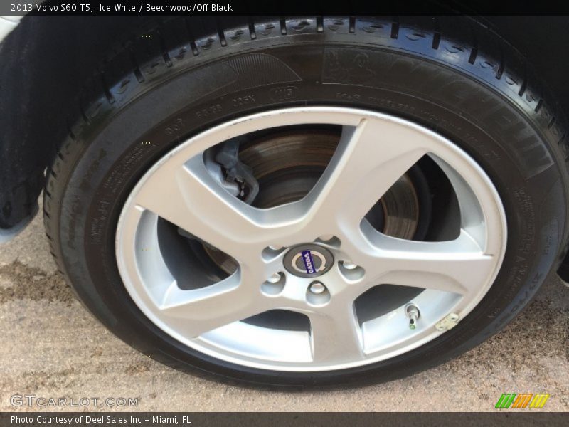 Ice White / Beechwood/Off Black 2013 Volvo S60 T5