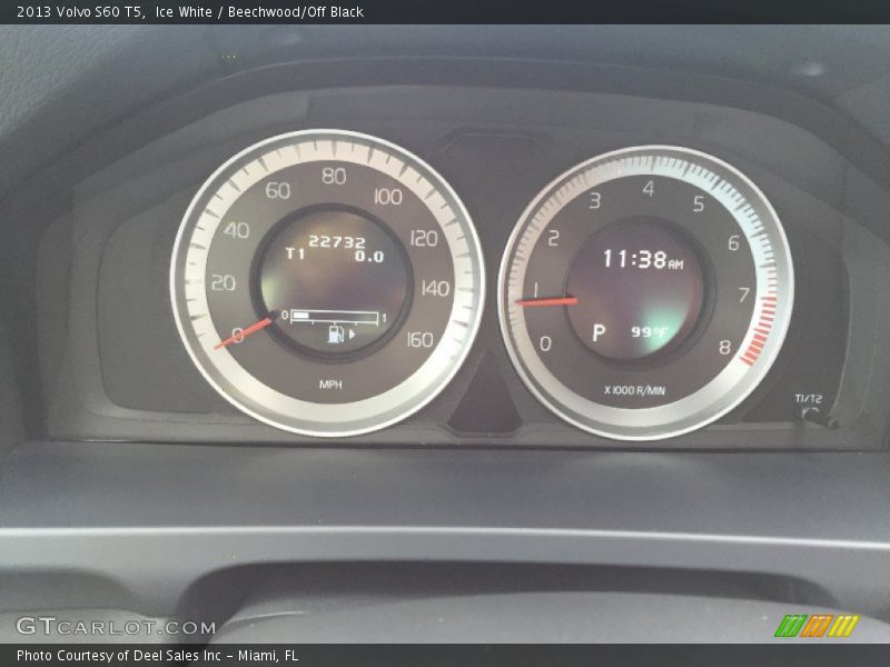 Ice White / Beechwood/Off Black 2013 Volvo S60 T5
