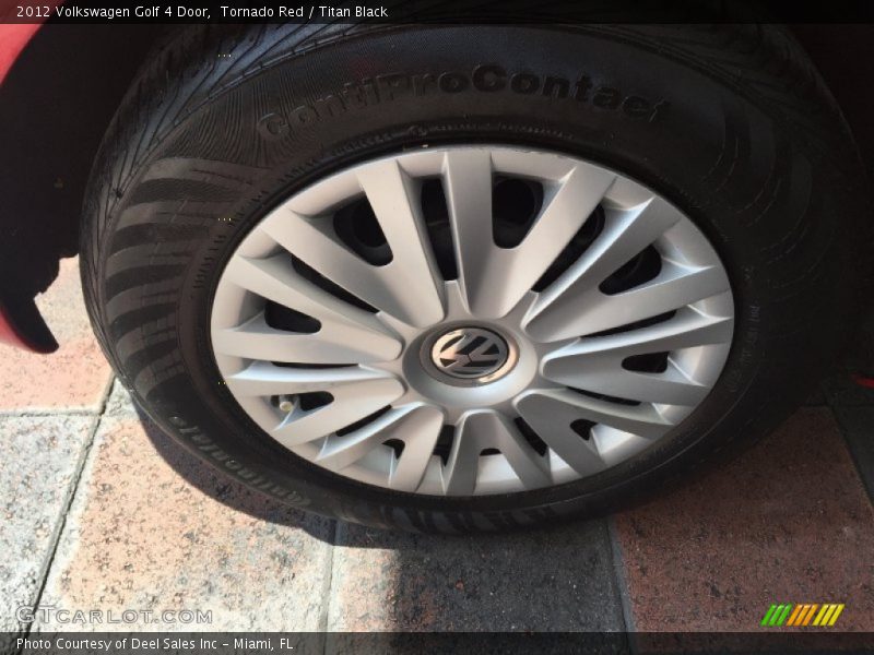Tornado Red / Titan Black 2012 Volkswagen Golf 4 Door