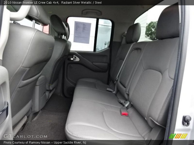 Radiant Silver Metallic / Steel 2010 Nissan Frontier LE Crew Cab 4x4
