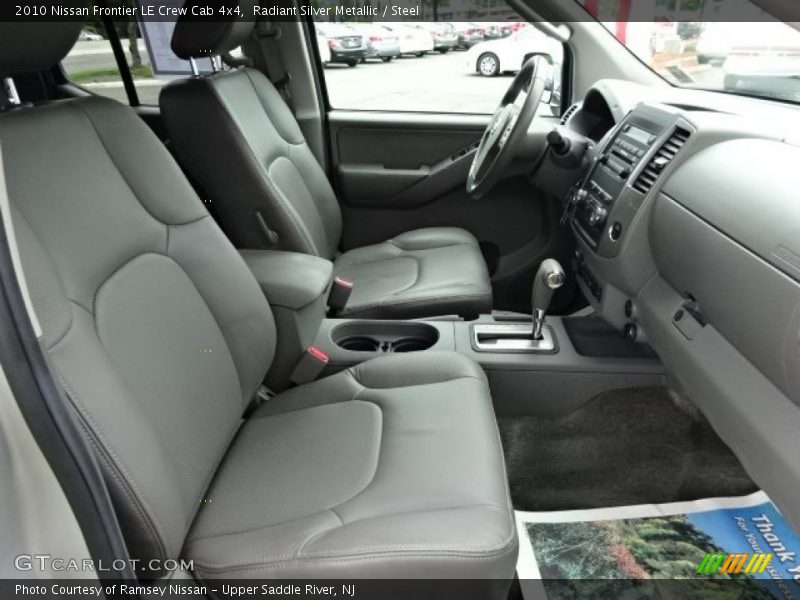 Radiant Silver Metallic / Steel 2010 Nissan Frontier LE Crew Cab 4x4