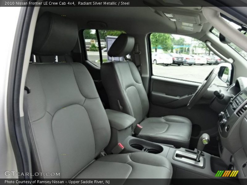 Radiant Silver Metallic / Steel 2010 Nissan Frontier LE Crew Cab 4x4