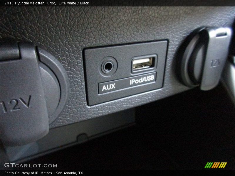 Elite White / Black 2015 Hyundai Veloster Turbo