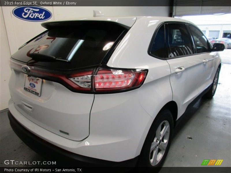 Oxford White / Ebony 2015 Ford Edge SE