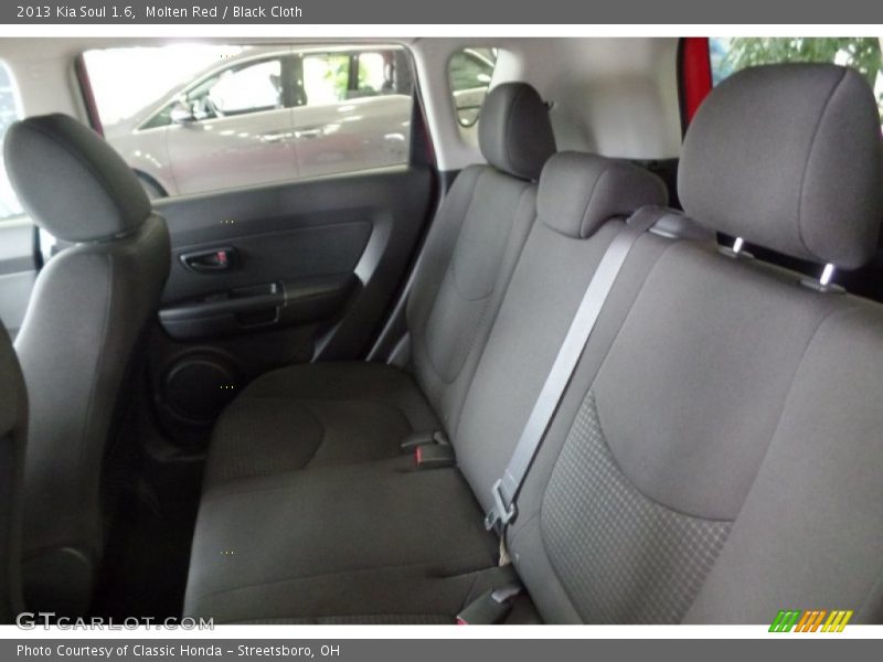 Molten Red / Black Cloth 2013 Kia Soul 1.6