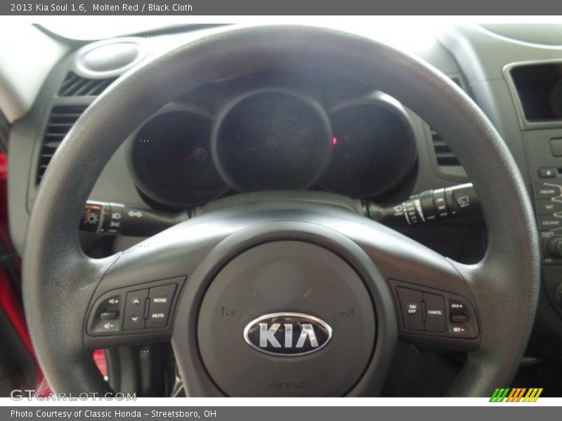 Molten Red / Black Cloth 2013 Kia Soul 1.6