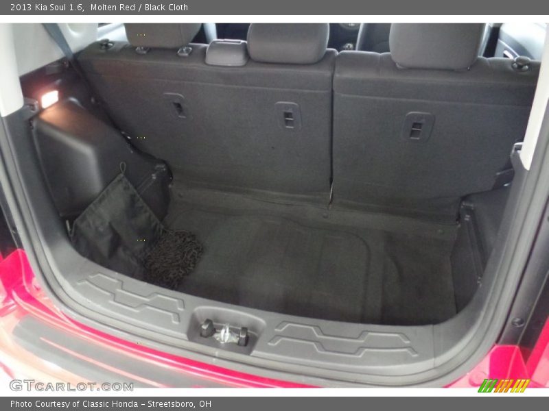 Molten Red / Black Cloth 2013 Kia Soul 1.6
