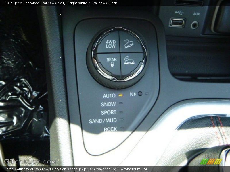 Bright White / Trailhawk Black 2015 Jeep Cherokee Trailhawk 4x4
