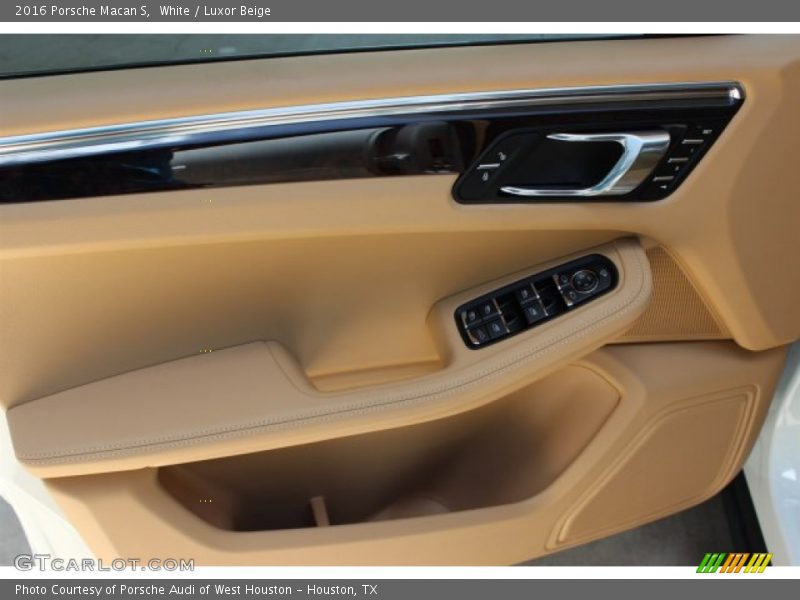 White / Luxor Beige 2016 Porsche Macan S